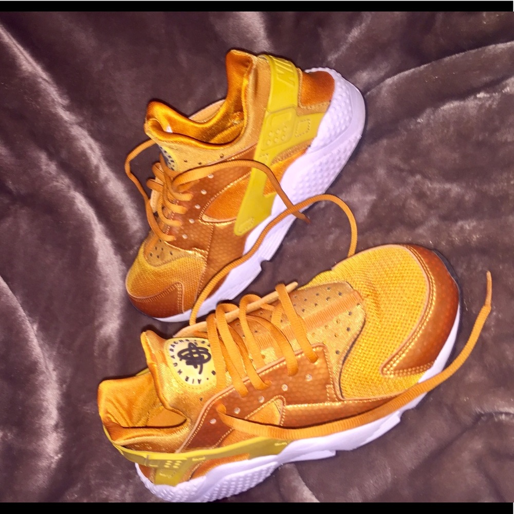 Nike Huarache - Picture 2 of 2